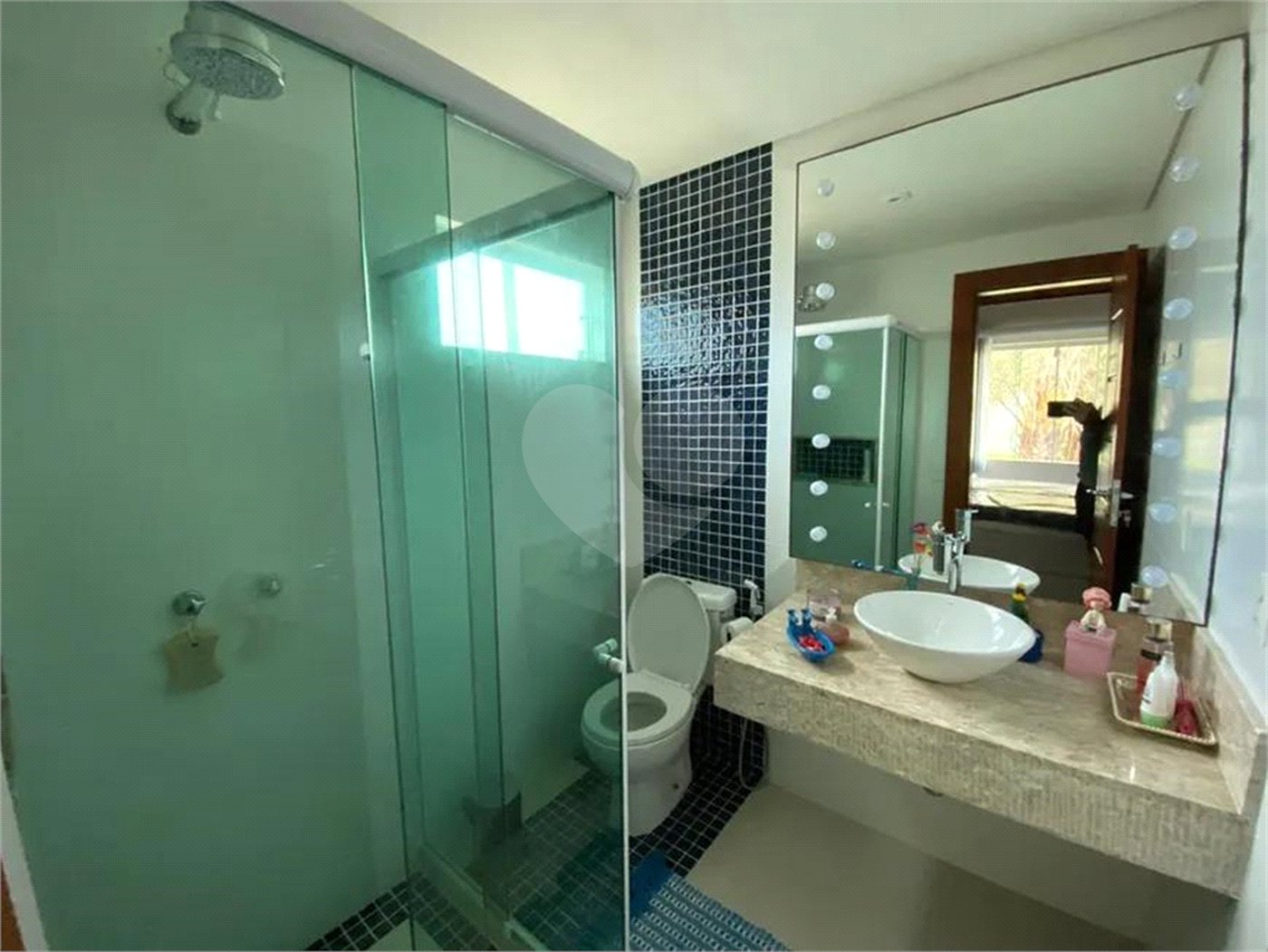 Casa à venda com 4 quartos, sendo 3 suítes,  em Praia Rasa, Armação dos Búzios, RJ