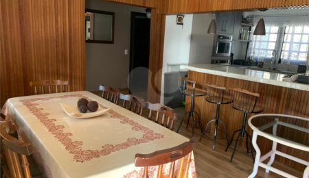 Casa Térrea à venda com 3 quartos, sendo 1 suíte,  em Alpes D'ouro, Bom Jesus dos Perdões, SP
