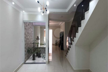Sobrado à venda com 3 suítes em Residencial Monte Verde, Indaiatuba, SP