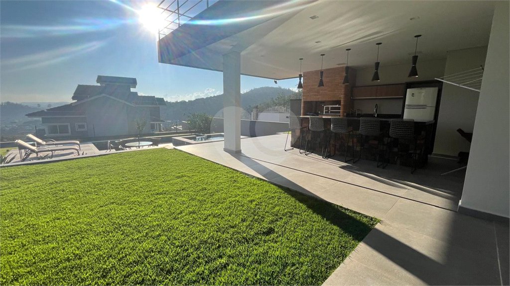 Casa à venda com 4 suítes no condomínio Porto Atibaia, Atibaia - SP