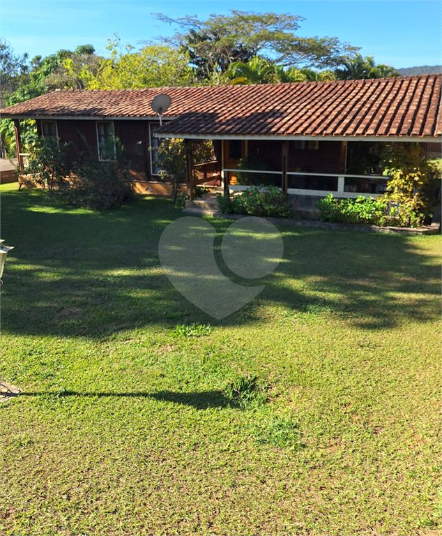 Casa em condomínio à venda com 4 quartos, sendo 2 suítes, no Centro, Bom Jesus dos Perdões, SP