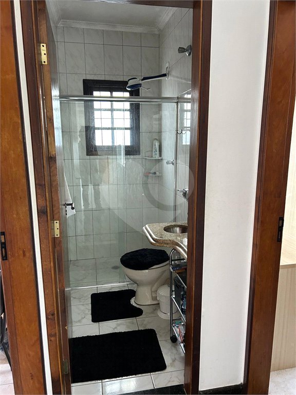 Sobrado à venda com 5 quartos, sendo 1 suíte, em Jardim Marisa, São Paulo, SP