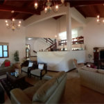 Casa à venda com 4 quartos, sendo 1 suíte, no condomínio Vale do Itamaracá, Valinhos - SP