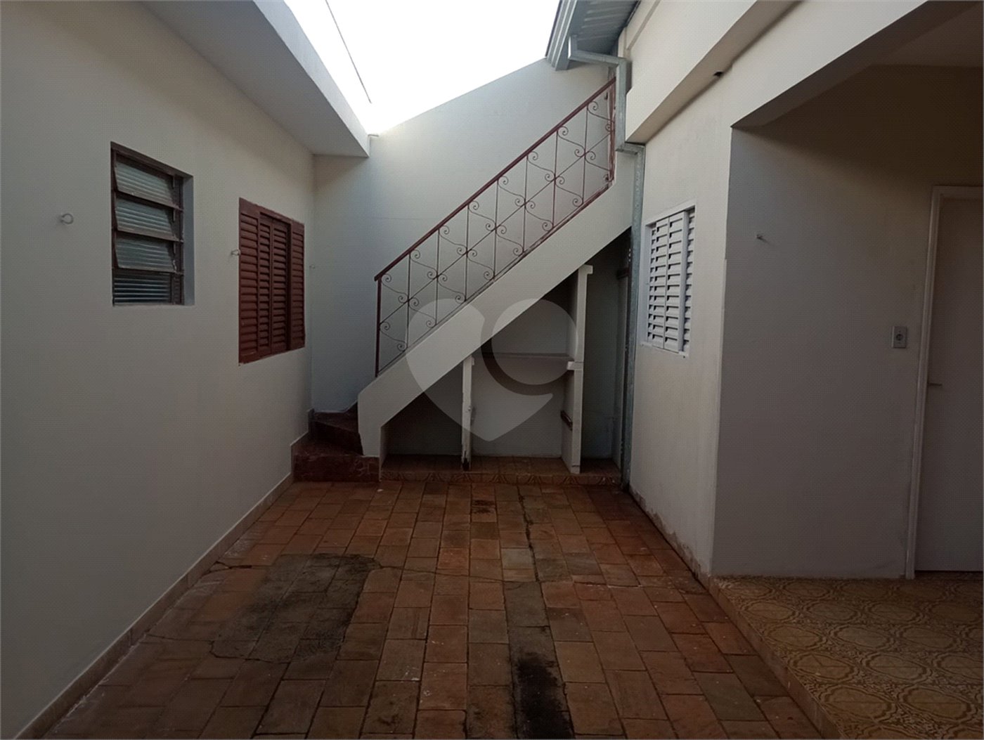 Casa à venda com 4 quartos, sendo 1 suíte, em Vila Rosa, Itapetininga, SP