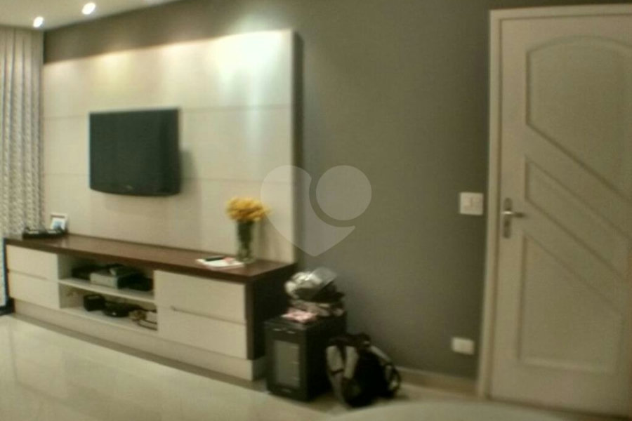 Sobrado à venda com 3 quartos, sendo 1 suíte, em Vila Mazzei, São Paulo, SP