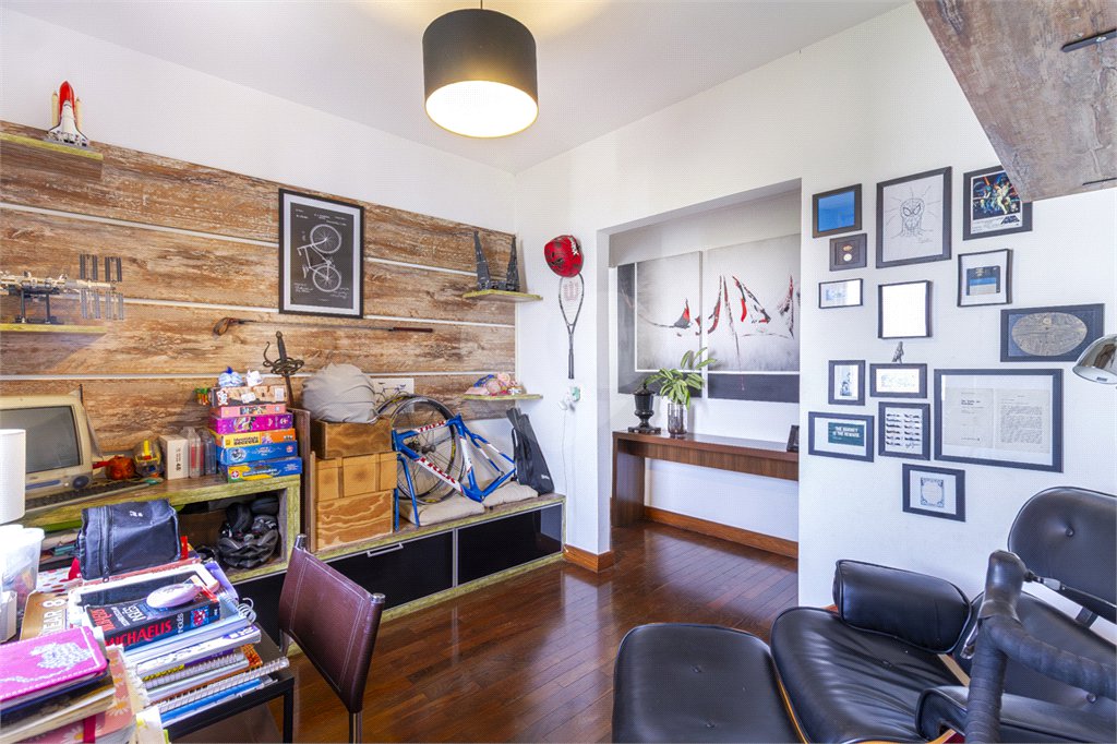 Apartamento à venda com 4 quartos, sendo 3 suítes, em Jardim Monte Kemel, São Paulo, SP