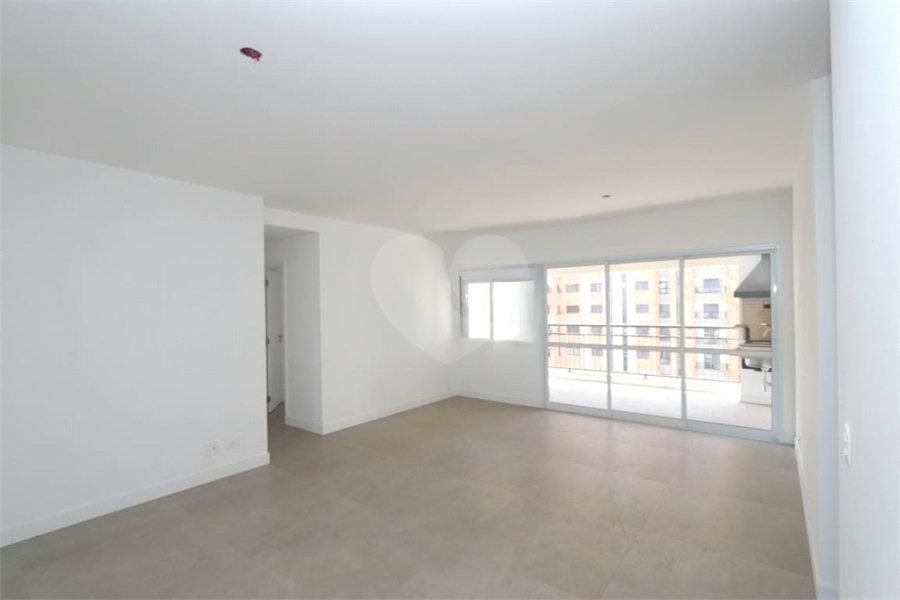 Apartamento à venda com 2 quartos em Morumbi, São Paulo, SP