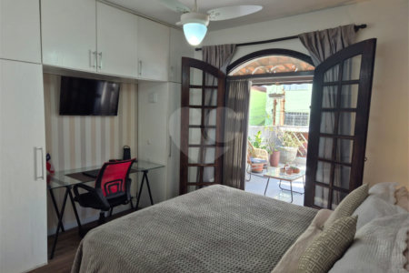 Sobrado à venda com 2 quartos em Vila Gumercindo, São Paulo, SP
