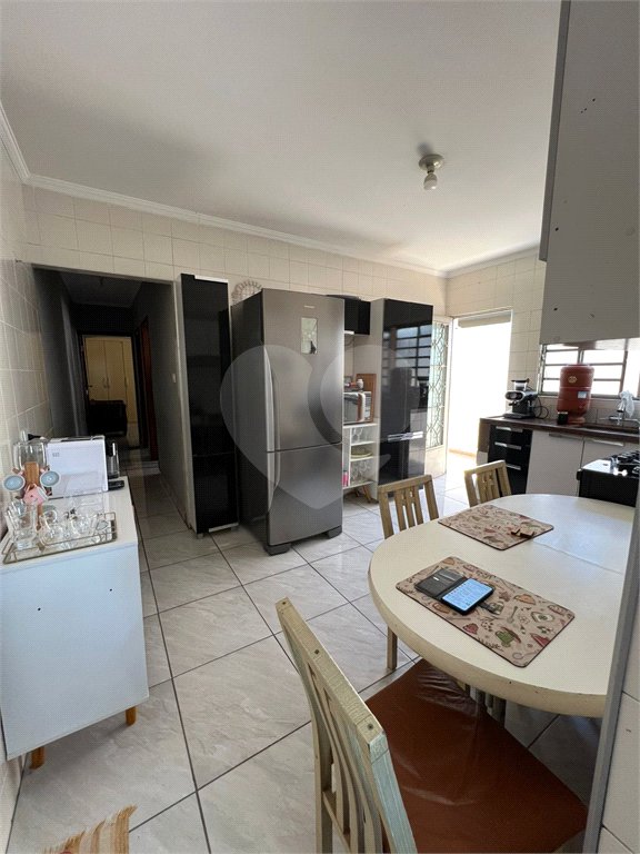 Casa à venda com 2 quartos, sendo 9 suítes, em Salto de São José, Salto, SP