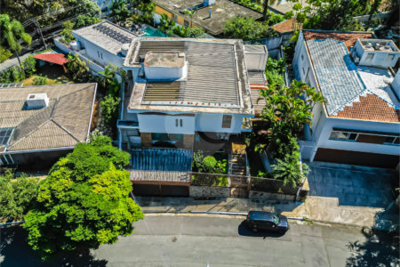 Sobrado à venda com 5 suítes em Pinheiros, São Paulo, SP