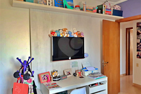 Apartamento à venda com 3 quartos, sendo 1 suíte, em Vila Mariana, São Paulo, SP