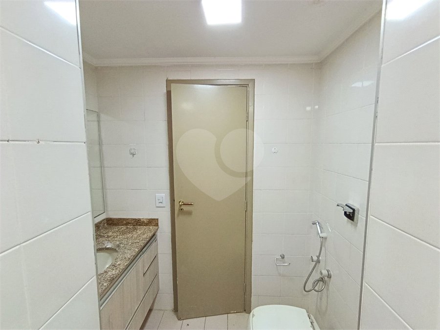 Apartamento à venda com 3 quartos, sendo 1 suíte, no Centro, Ribeirão Preto, SP