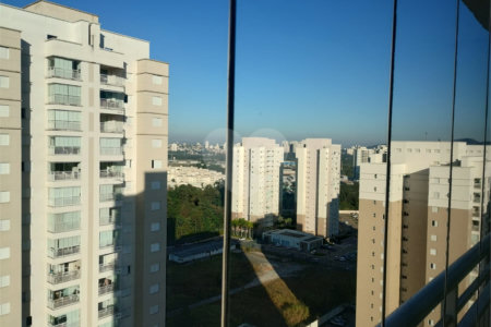 Apartamento à venda com 3 quartos, sendo 1 suíte,  em Vila Suissa, Mogi das Cruzes, SP