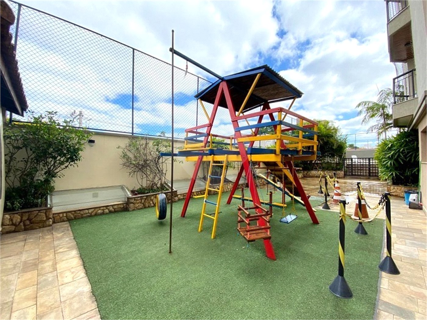 Apartamento à venda com 3 quartos, sendo 1 suíte, em Vila Rosália, Guarulhos, SP