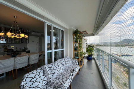 Apartamento com 3 dormitórios à venda, 189 m² por R$ 3.300.000,00 - P. Praia - Santos/SP