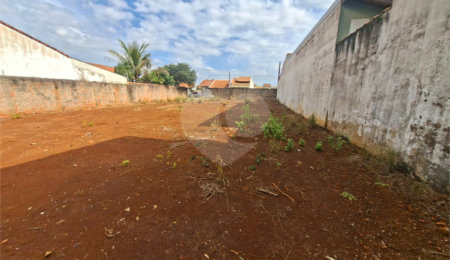 Terreno à venda em Vila Carolina, Itapetininga, SP