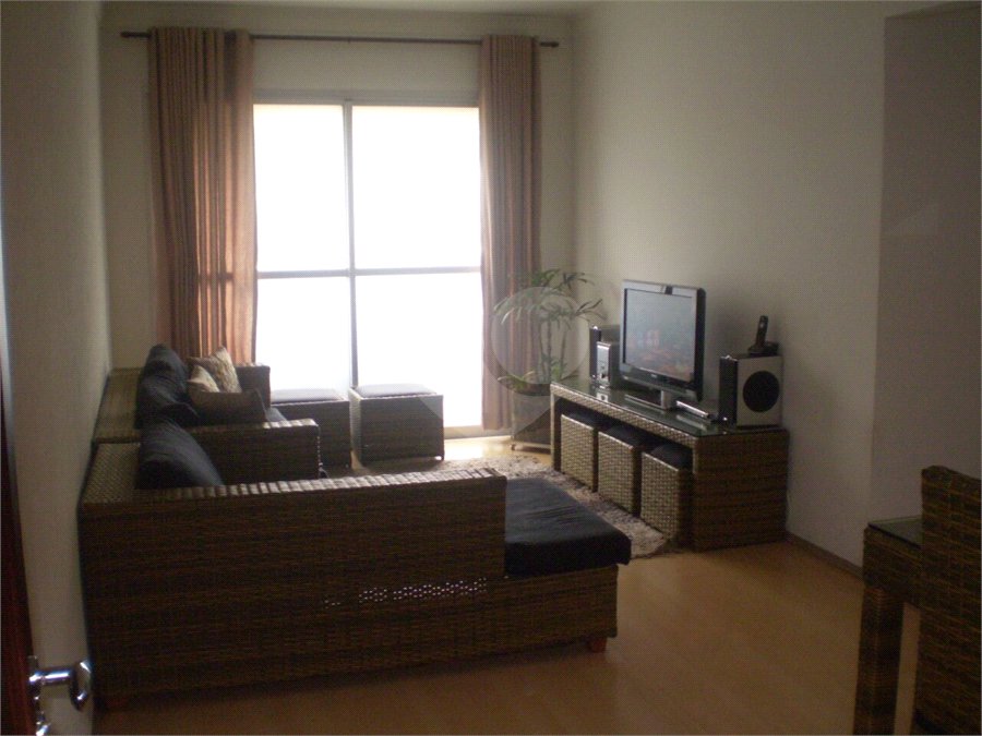 Apartamento à venda com 2 quartos em Jardim Ivana, São Paulo, SP