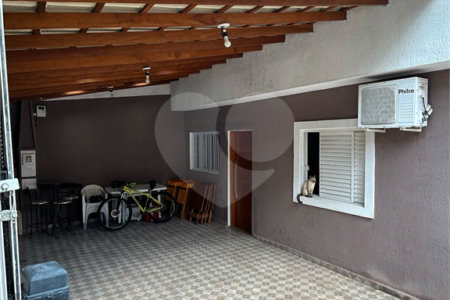 Casa à venda com 3 quartos em Vila Junqueira, São Roque, SP
