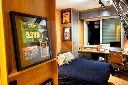 Apartamento à venda com 1 suíte em Vila Uberabinha, São Paulo, SP