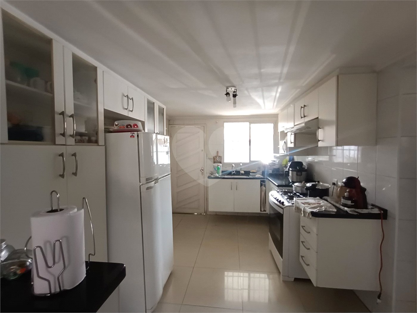 Casa à venda com 4 quartos, sendo 1 suíte,  em Jardim Armênia, Mogi das Cruzes, SP
