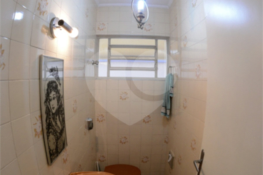 Sobrado à venda com 4 quartos, sendo 2 suítes, em Tremembé, São Paulo, SP