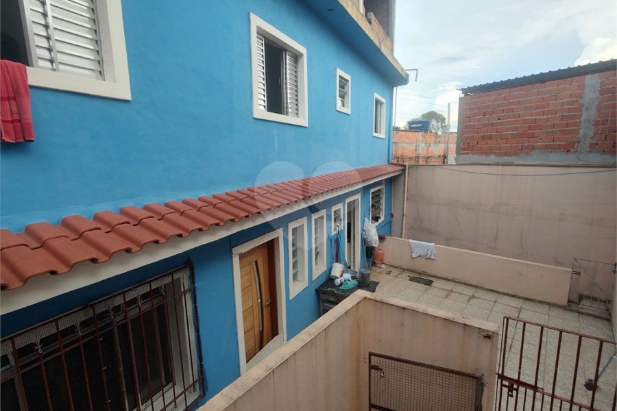 Sobrado à venda com 3 quartos no Brasilândia, São Paulo, SP