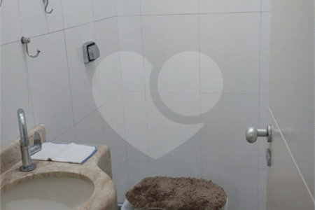 Casa à venda com 3 suítes no condomínio Itapuã XI, São Paulo - SP