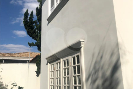 Casa à venda com 4 suítes em Caxingui, São Paulo, SP