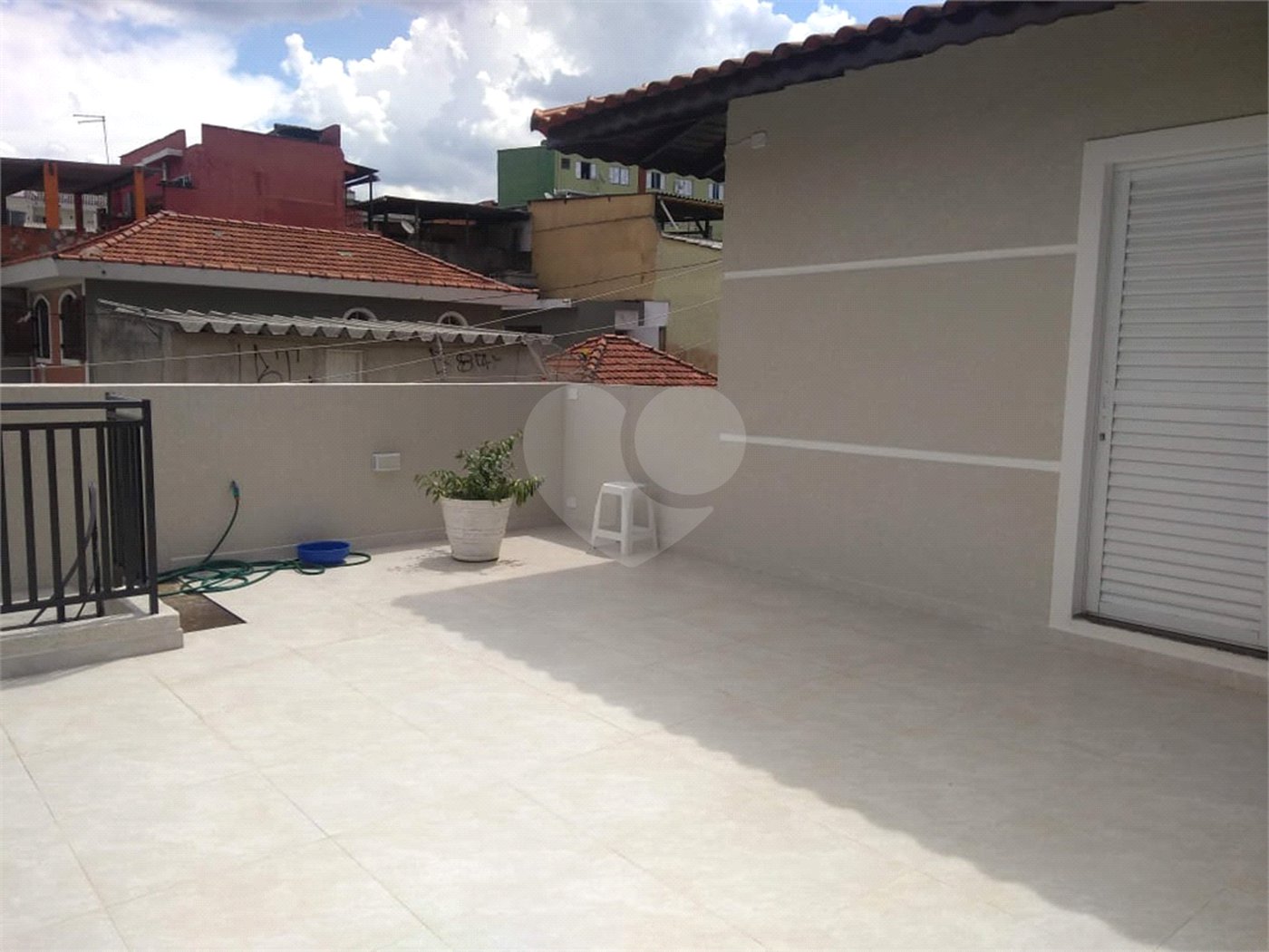 Casa à venda com 3 quartos, sendo 1 suíte,  no condomínio Casa de Rua, São Paulo - SP