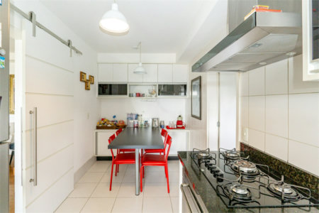 Apartamento à venda com 3 suítes em Santo Amaro, São Paulo, SP