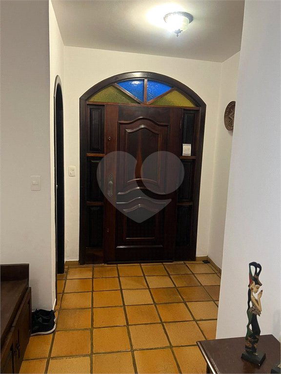Casa à venda com 5 quartos, sendo 4 suítes, em Parque Maria Helena, São Paulo, SP
