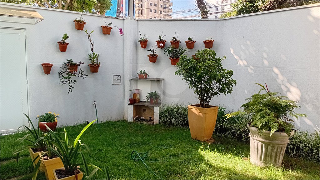 Sobrado à venda com 4 quartos, sendo 2 suítes,  em Vila Gilda, Santo André, SP