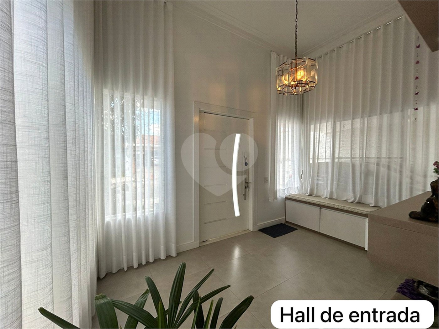 Casa à venda ou para alugar com 3 suítes no condomínio Ibiti do Paço, Sorocaba - SP
