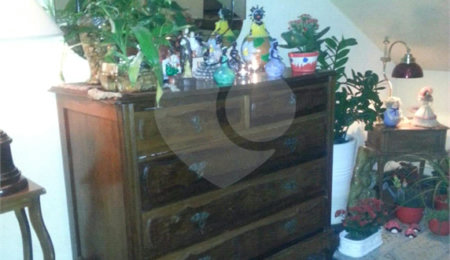 Sobrado à venda com 4 quartos, sendo 2 suítes, em Jardim Leonor, São Paulo, SP