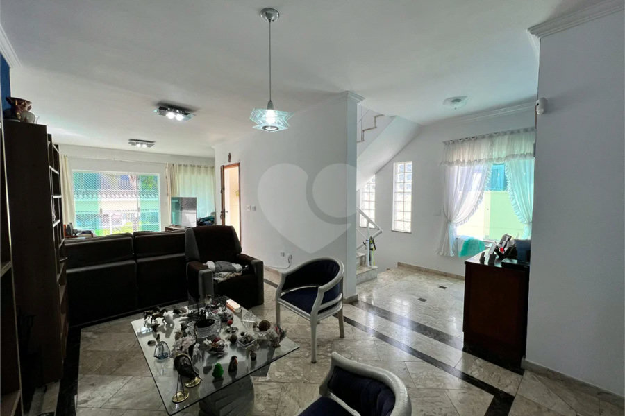 Casa à venda com 4 suítes no condomínio Residencial Cantareira, São Paulo - SP