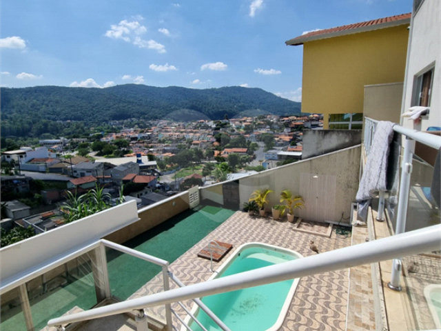 Casa em condomínio à venda com 3 quartos, sendo 1 suíte,  em Serra da Cantareira, Mairiporã, SP