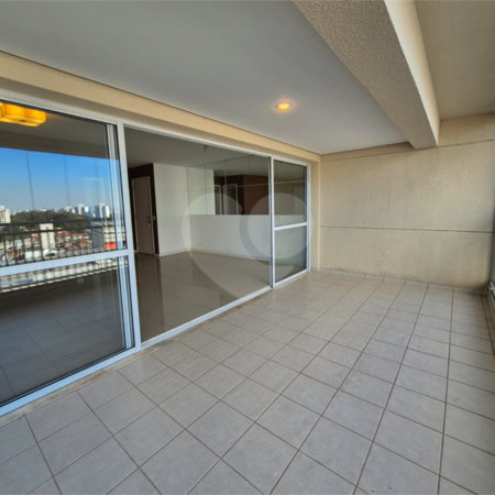 Apartamento à venda com 3 quartos, sendo 1 suíte,  em Jardim Olympia, São Paulo, SP