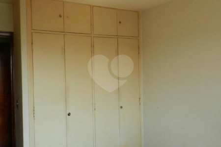 Apartamento à venda com 3 quartos, sendo 1 suíte, em Alto da Boa Vista, São Paulo, SP