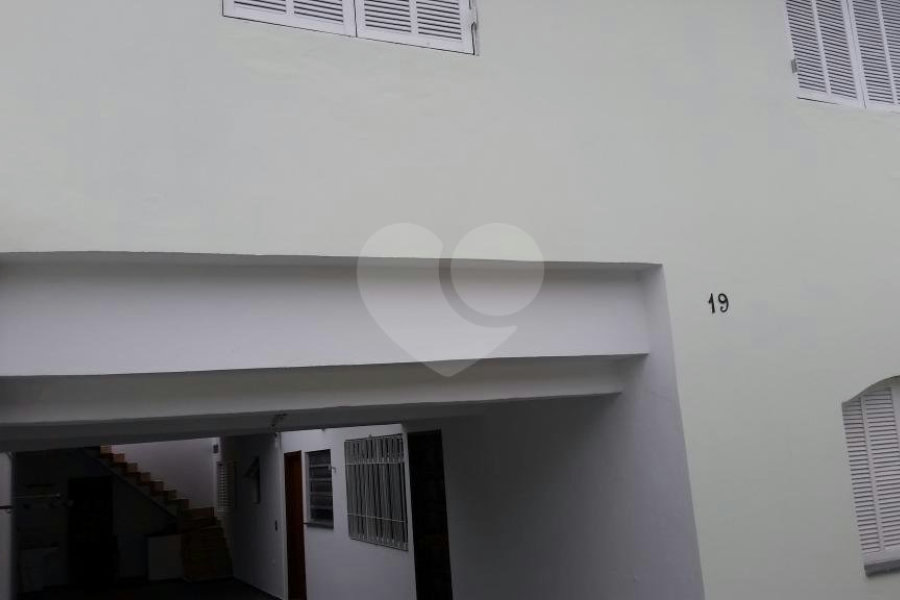 Sobrado à venda com 4 quartos em Vila Guilherme, São Paulo, SP
