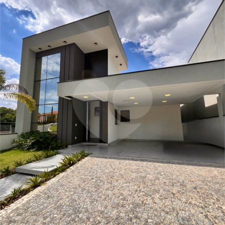 Casa à venda com 3 suítes no condomínio Residencial Mont'alcino, Valinhos - SP