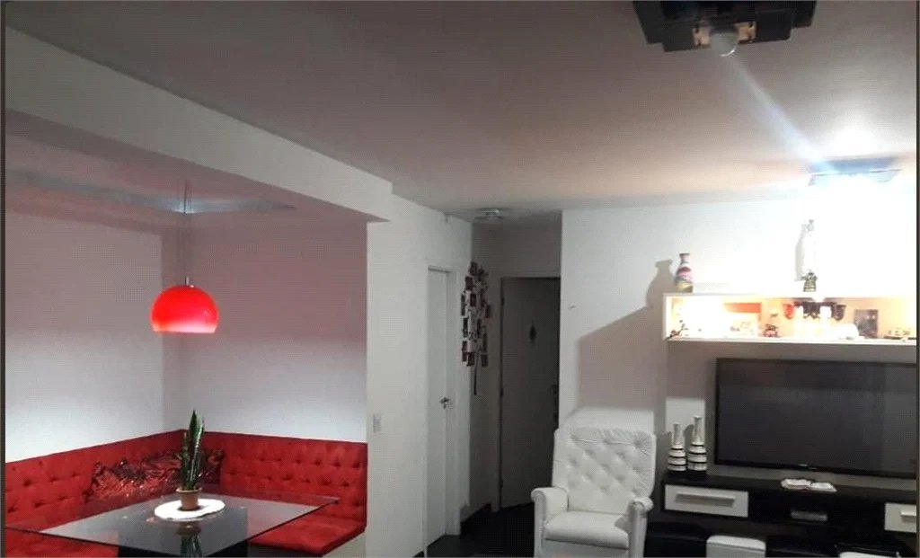 Apartamento à venda com 2 quartos, sendo 1 suíte,  em Jardim Parque Morumbi, São Paulo, SP