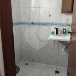 Casa à venda com 2 suítes, no condomínio Residencial Vitória Régia, Bertioga - SP