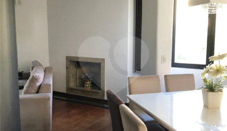 Cobertura à venda com 5 quartos, sendo 3 suítes,  em Vila Andrade, São Paulo, SP