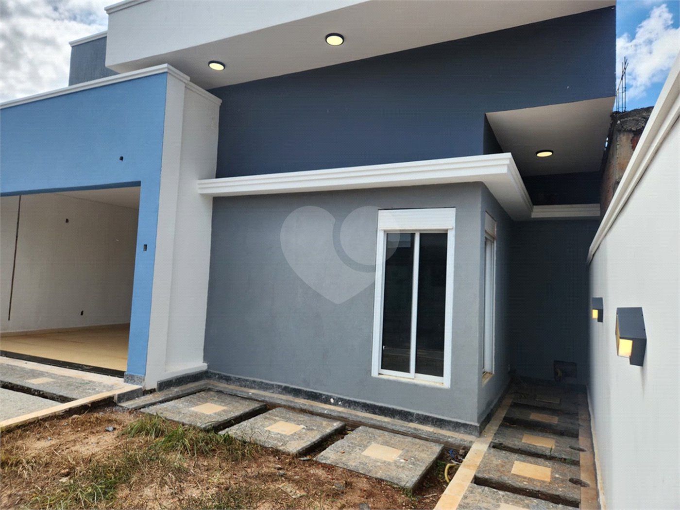 Casa à venda com 3 quartos, sendo 2 suítes, no condomínio Sollares, Araraquara - SP