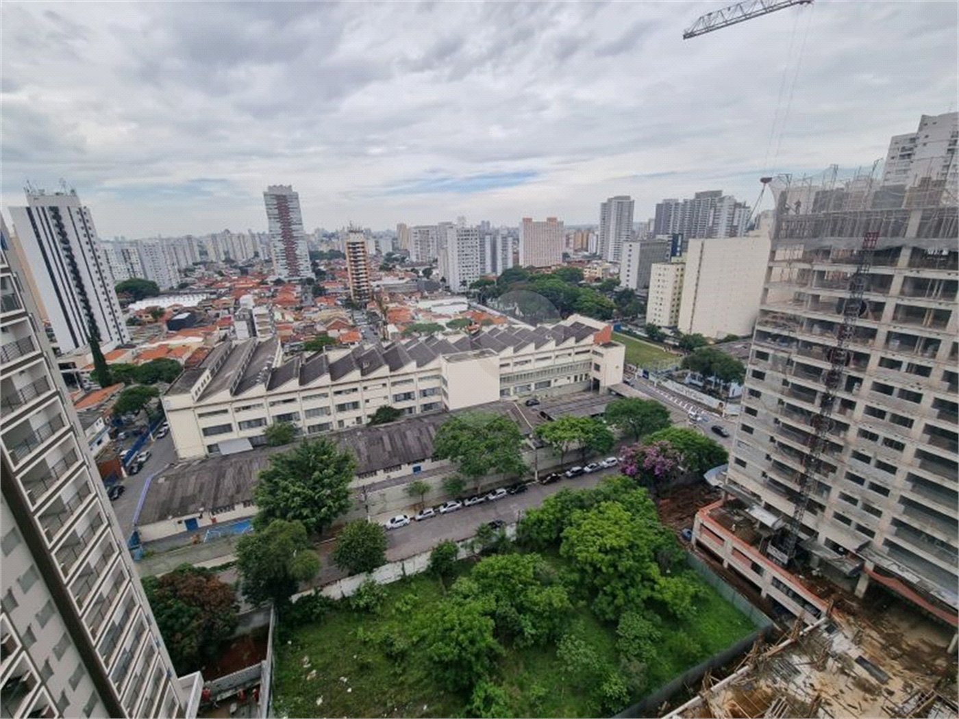 Apartamento à venda com 2 quartos, sendo 1 suíte, em Parque São Jorge, São Paulo, SP