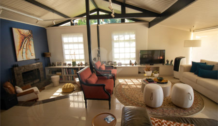 Casa à venda com 4 suítes no condomínio Sítio Primavera, São Roque - SP