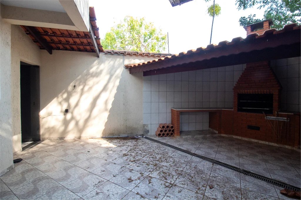 Sobrado à venda com 3 quartos, sendo 1 suíte, em Jardim Ester, São Paulo, SP