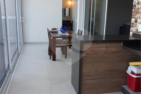 Sobrado à venda com 1 quarto, sendo 3 suítes, em Condomínio Residencial Euroville II, Bragança Paulista, SP