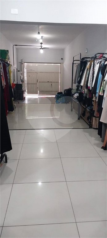 Sobrado à venda com 3 quartos, sendo 1 suíte,  em Jardim Regis, São Paulo, SP