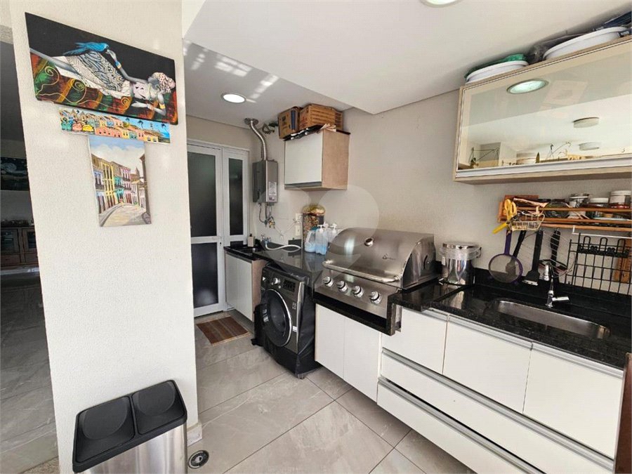 Apartamento à venda com 2 suítes em Vila Anastácio, São Paulo, SP
